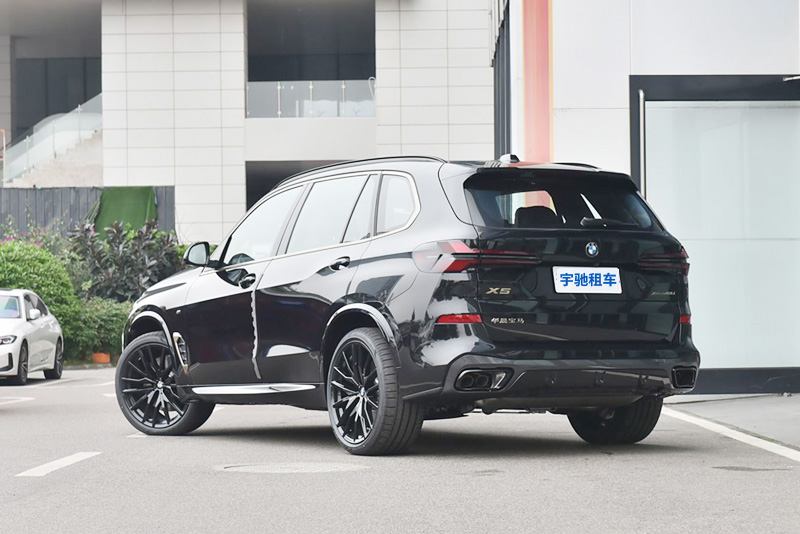 宝马X5租赁车型图片